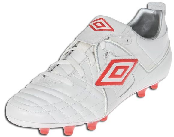 Umbro Speciali Review - Soccer Cleats 101
