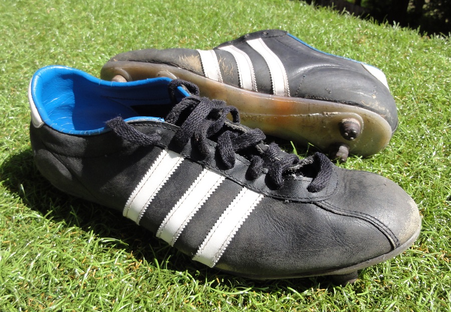 Win Retro Adidas boots | Soccer Cleats 101
