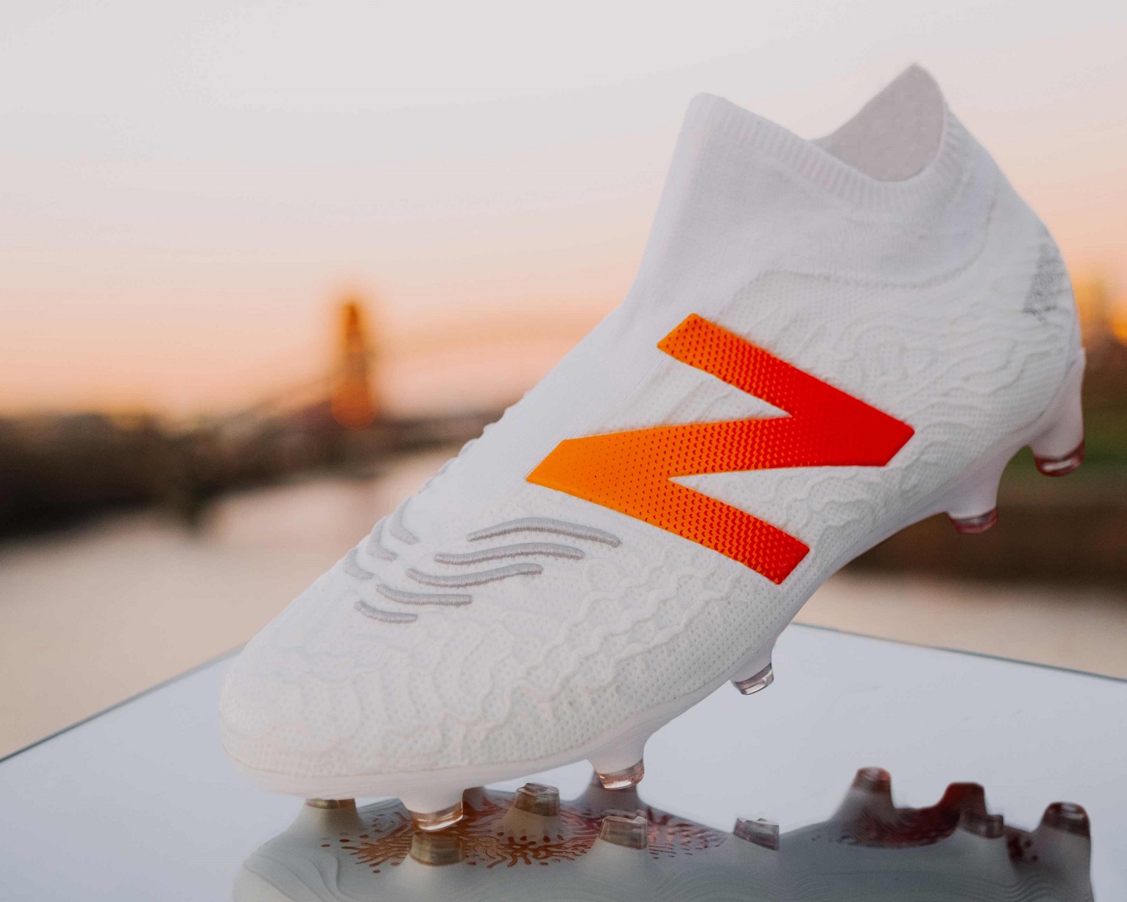 new balance white soccer cleats