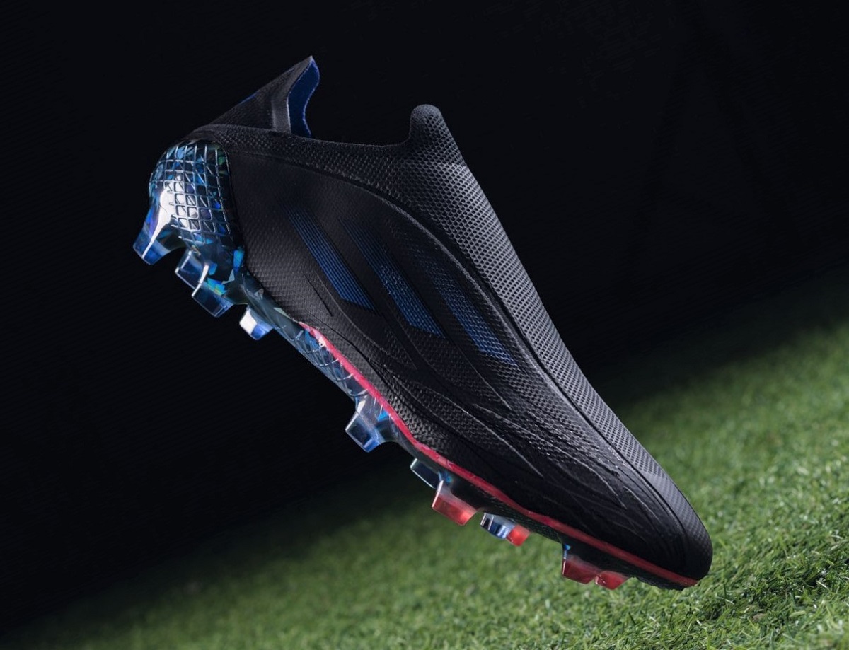 adidas SPEEDFLOW+ Laceless in Core Black | Soccer Cleats 101